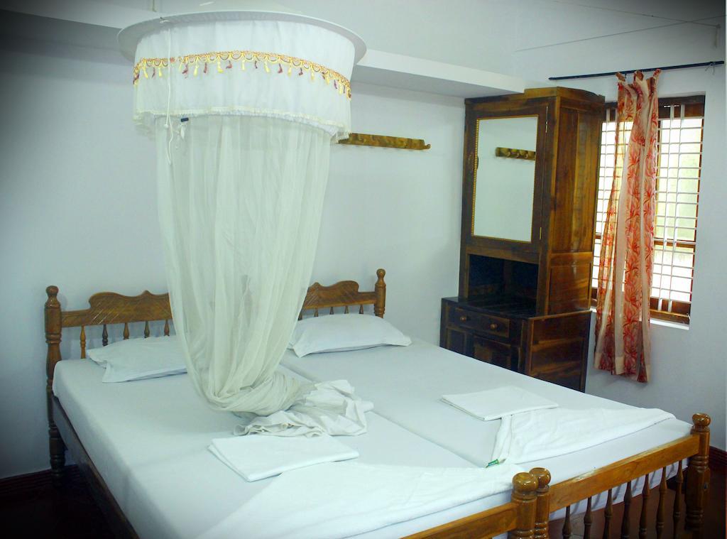 Hotel Jickys Nest Varkala Zimmer foto